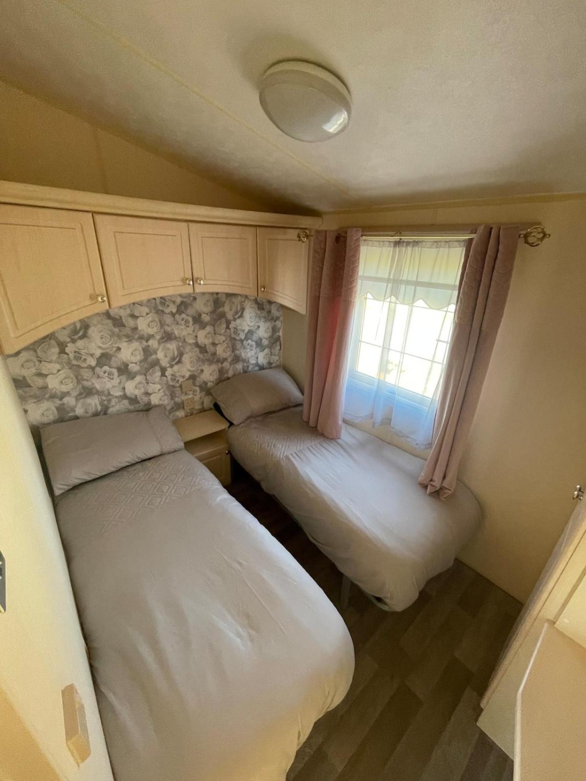 Willerby Granada 2-Bedroom Caravan, Glasgow Uddingston Exteriér fotografie